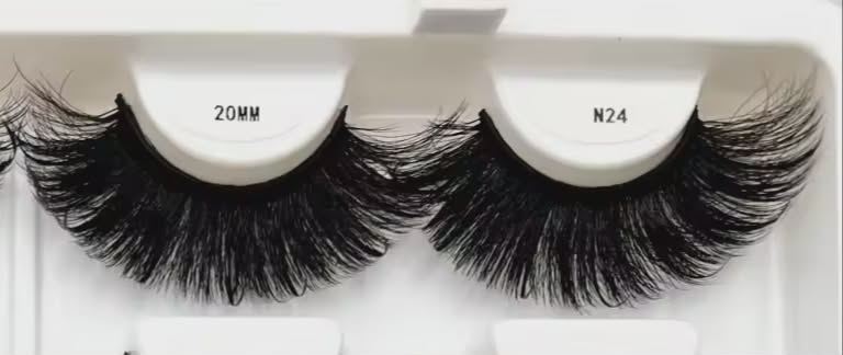 Drama Queen – Faux cils volume intense