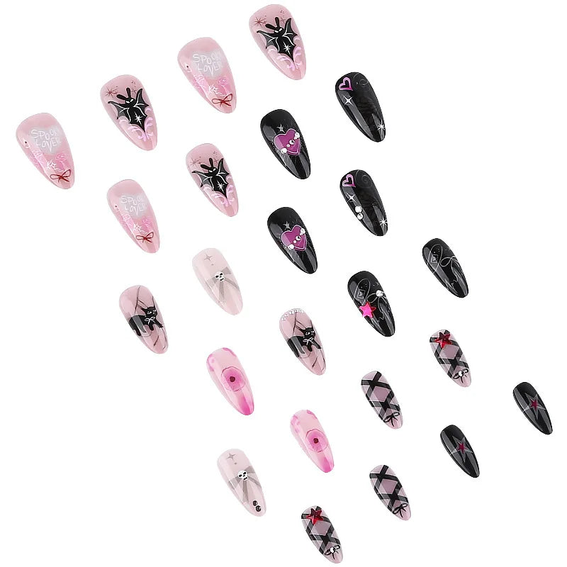 Faux ongles style gothique / Goth kawaii