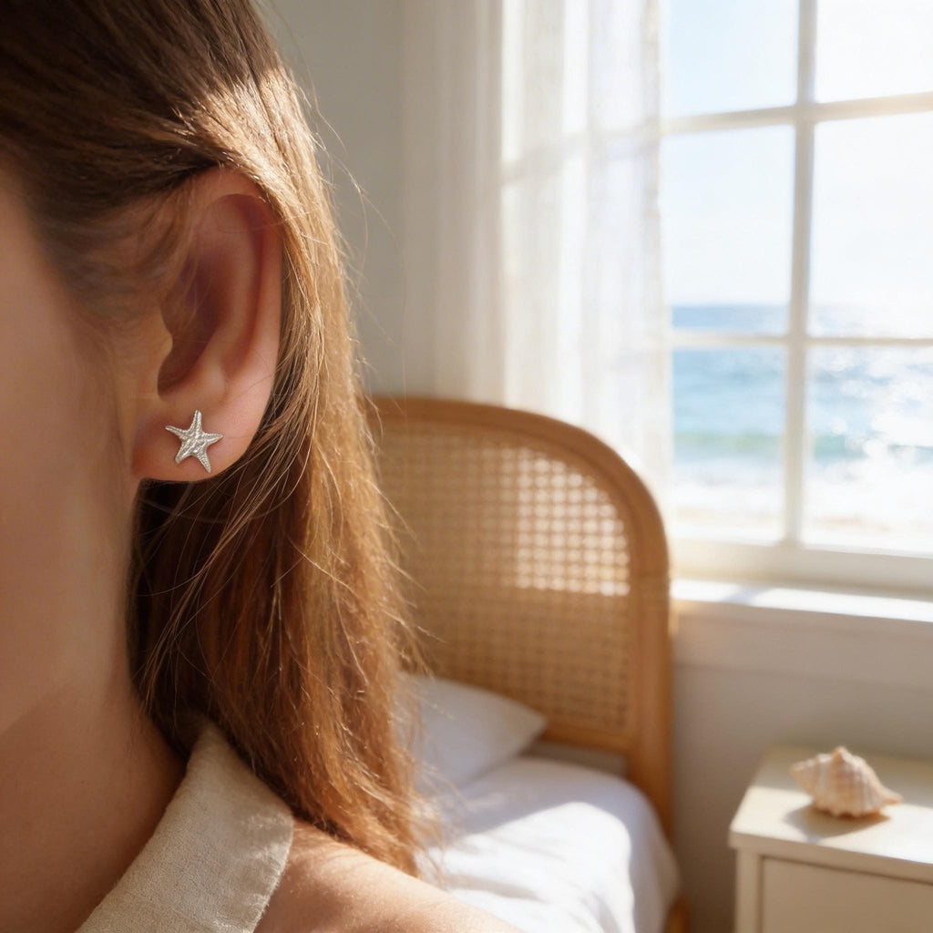 Boucles d'oreilles puces en véritable étoile de mer, bijoux minimalistes faits main, style plage et été naturel, cadeau porte-bonheur, or ou argent sterling 925